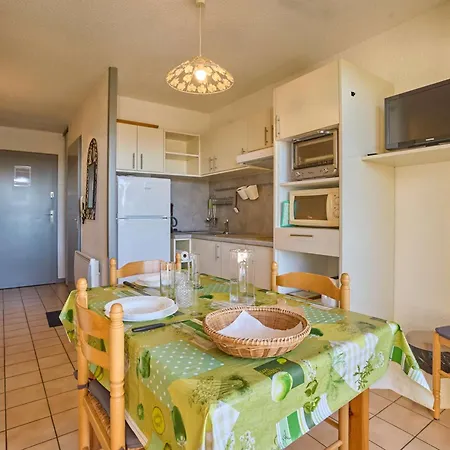 Apartment Cosy Pour 2 Avec Balcon, Parking Et Wifi A - Fr-1-841-41 Barbotan-les-Thermes