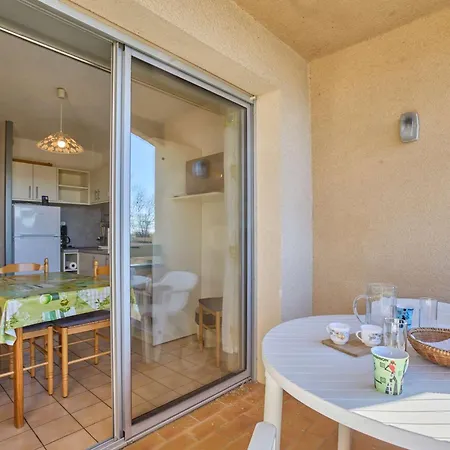 Moderne Avec Balcon, Wifi Et Parking à - Fr-1-841-41 *